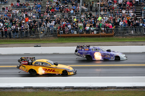 (Jack Beckman put a major dent in the title defence hopes of defending World Champion Del Worsham when he defeated Del in round #2)